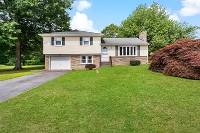30 Rosemarie Dr, Seekonk, MA 02771 - Photo 1
