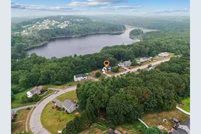 11 Valley View Cir, Rutland, MA 01543 - Photo 1