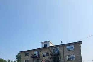 81 High St, Amesbury, MA 01913 - Photo 1