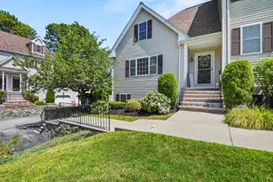 25 Pierce St, Reading, MA 01867 - Photo 1