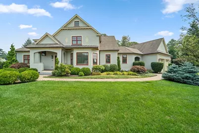 22 Whitehall Cir, Beverly, MA 01915 - Photo 1