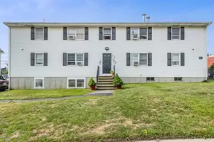 71 Mystic St, Fall River, MA 02720 - Photo 1