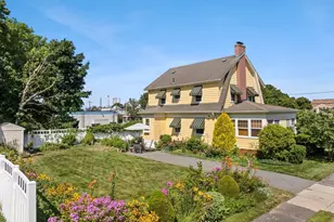 1095 Riverside Ave, Somerset, MA 02726 - Photo 1