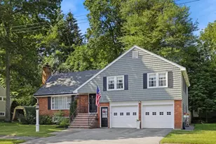 28 Cumberland Rd, Reading, MA 01867 - Photo 1