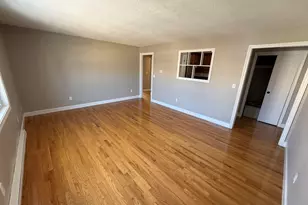 7 Cottage St, Mansfield, MA 02048 - Photo 1