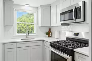 21 Petipas Ln, Randolph, MA 02368 - Photo 1