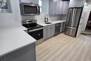 137 Centre St, Boston, MA 02119 - Photo 1