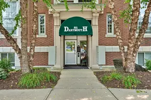 81 Dartmouth St, Pittsfield, MA 01201 - Photo 1