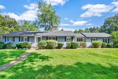 11 Sycamore Knls, South Hadley, MA 01075 - Photo 1