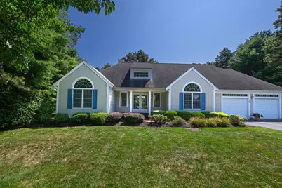 19 Polaris Dr, Mashpee, MA 02649 - Photo 1