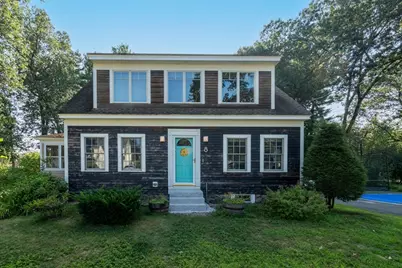8 Woodlawn Ave, Chelmsford, MA 01824 - Photo 1