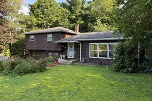 16 Meadowview Rd, Holyoke, MA 01040 - Photo 1