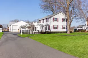 11 West St, Hadley, MA 01035 - Photo 1