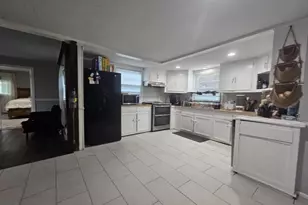 1326 Main St, Leicester, MA 01524 - Photo 1