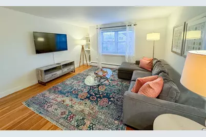 91 Chestnut St #6, Brookline, MA 02445 - Photo 1