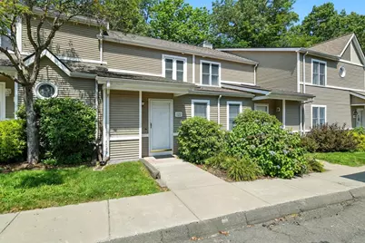 61 Abbey Memorial Dr #122, Chicopee, MA 01020 - Photo 1