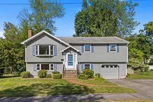 9 Hemlock Rd, Reading, MA 01867 - Photo 1