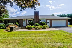 35 Rocky Hill Rd, Hadley, MA 01035 - Photo 1