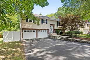26 Johanna Dr, Reading, MA 01867 - Photo 1
