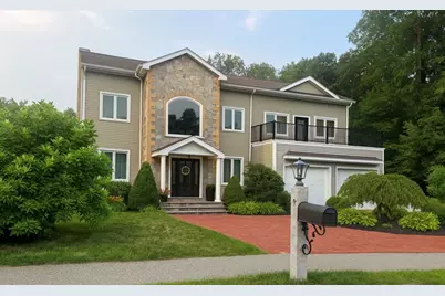 8 Wild Turkey Ln, Whitman, MA 02382 - Photo 1