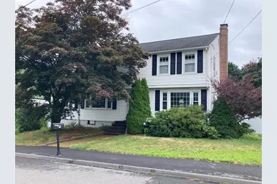 11 Fuller Dr, Marlborough, MA 01752 - Photo 1