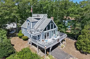 135 Shore Dr, Plymouth, MA 02360 - Photo 1