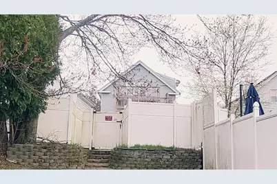 97 Seamans St #2, Providence, RI 02904 - Photo 1