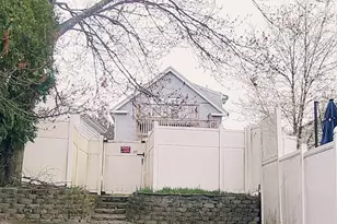 97 Seamans St, Providence, RI 02904 - Photo 1