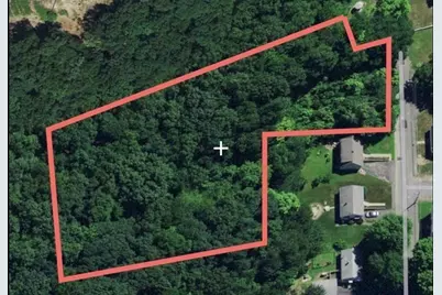 32 North St, South Hadley, MA 01075 - Photo 1
