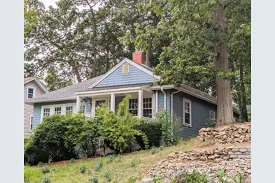 566 Fellsway E, Malden, MA 02148 - Photo 1