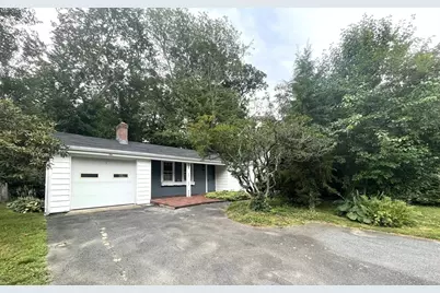 10 Rockridge Rd, Framingham, MA 01701 - Photo 1