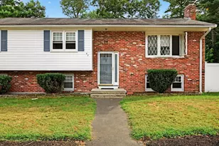 27 High St, Bellingham, MA 02019 - Photo 1