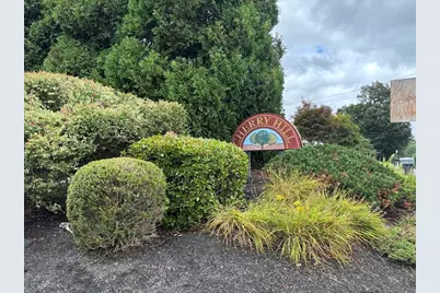 15 Maple Crest Circle #B, Holyoke, MA 01040 - Photo 1