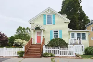 29 Lincoln Ave, Marblehead, MA 01945 - Photo 1