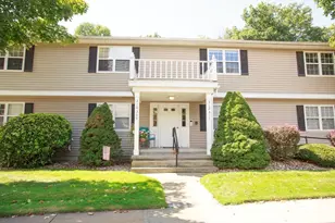 665 Center St, Ludlow, MA 01056 - Photo 1