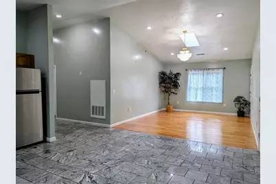 1 Hatfield St #11, Worcester, MA 01604 - Photo 1