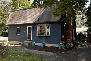 53 Bristol St, Westfield, MA 01085 - Photo 1