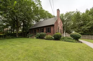 7 Elmwood St, Blackstone, MA 01504 - Photo 1