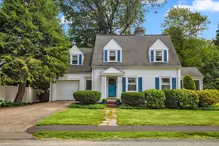 27 Concord St, Needham, MA 02494 - Photo 1