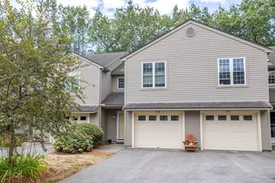 313 Ridgefield Cir #B, Clinton, MA 01510 - Photo 1