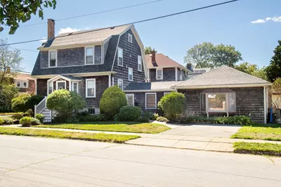 70 Chestnut St, Fairhaven, MA 02719 - Photo 1