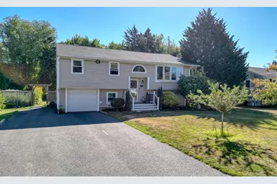 22 Marshview Dr, Marshfield, MA 02050 - Photo 1