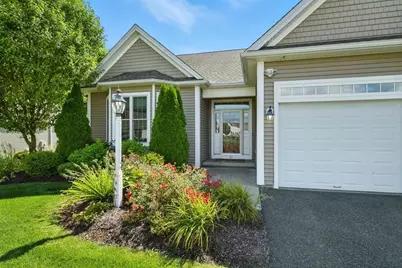 61 Fields Dr #61, East Longmeadow, MA 01028 - Photo 1