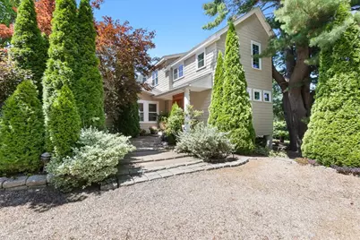 11 Beacon St, Amesbury, MA 01913 - Photo 1