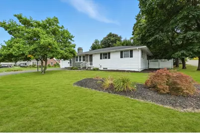 532 Winsor St, Ludlow, MA 01056 - Photo 1