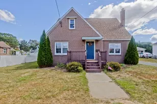 34 Williams St, Ludlow, MA 01056 - Photo 1