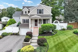 95 John St, Reading, MA 01867 - Photo 1