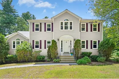 89 Franklin St, Douglas, MA 01516 - Photo 1