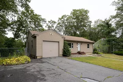 9 Cyr Dr, Lawrence, MA 01843 - Photo 1