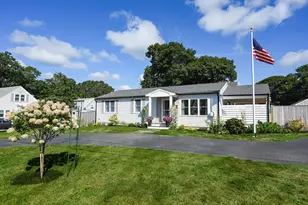 8 Oak St, Falmouth, MA 02536 - Photo 1